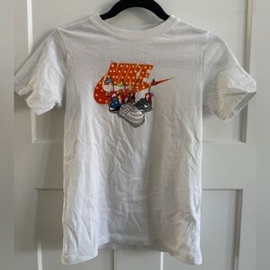 Nike White Boys Bumper Cars TShirt Size Medium B10